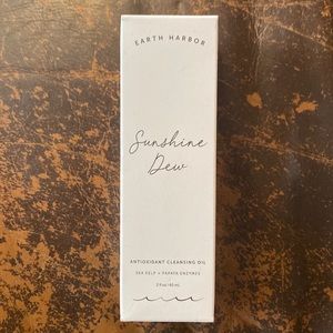 Earth Harbor Sunshine Dew Cleansing Oil